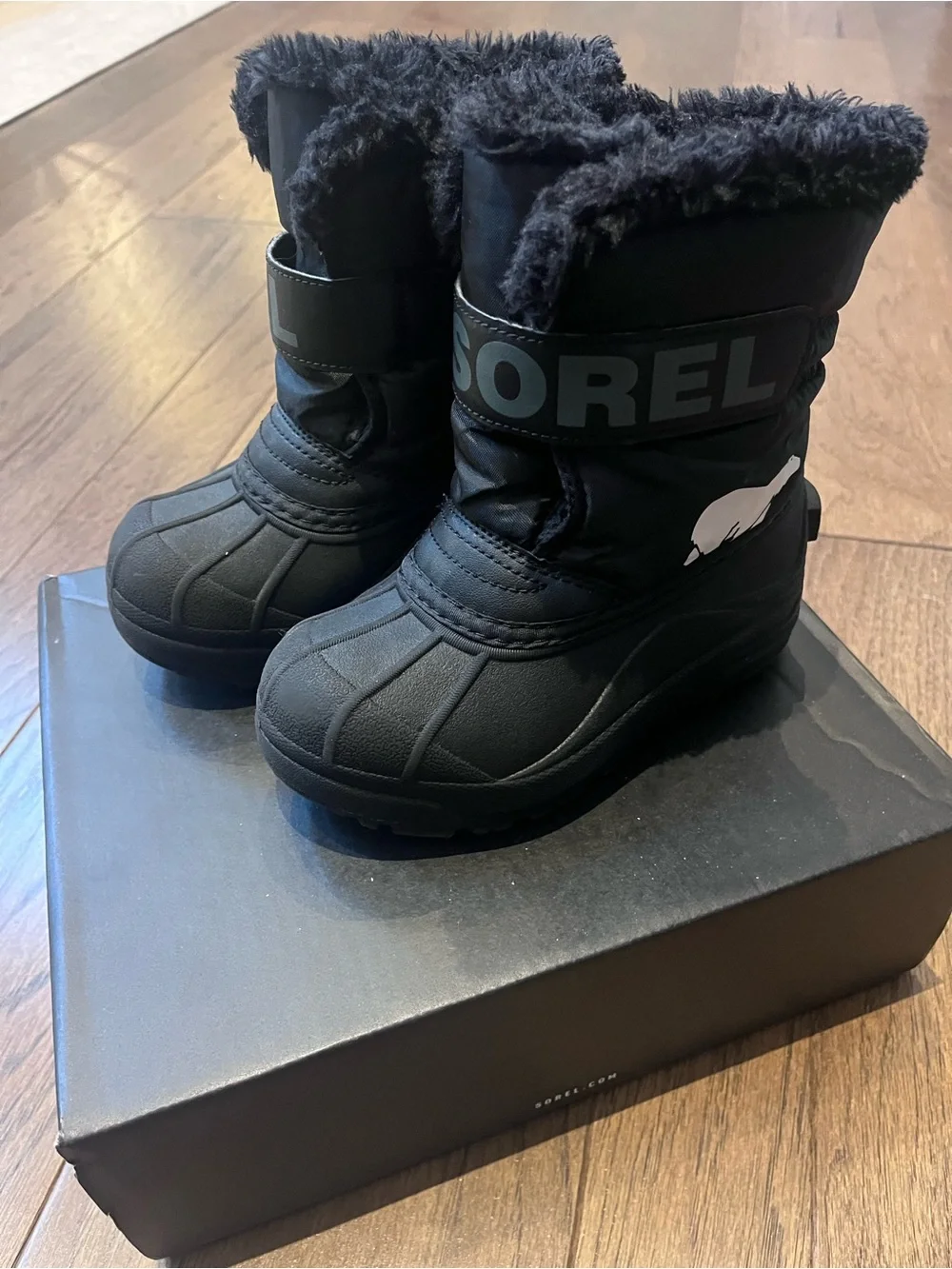 Sorel Kids Commander Snow Boots - size 11
